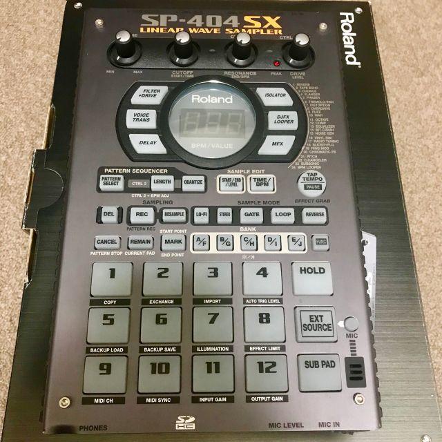 Roland(ローランド)のRoland SP404SX　サンプラー　美品 箱あり（送料込み） 楽器のDJ機器(その他)の商品写真