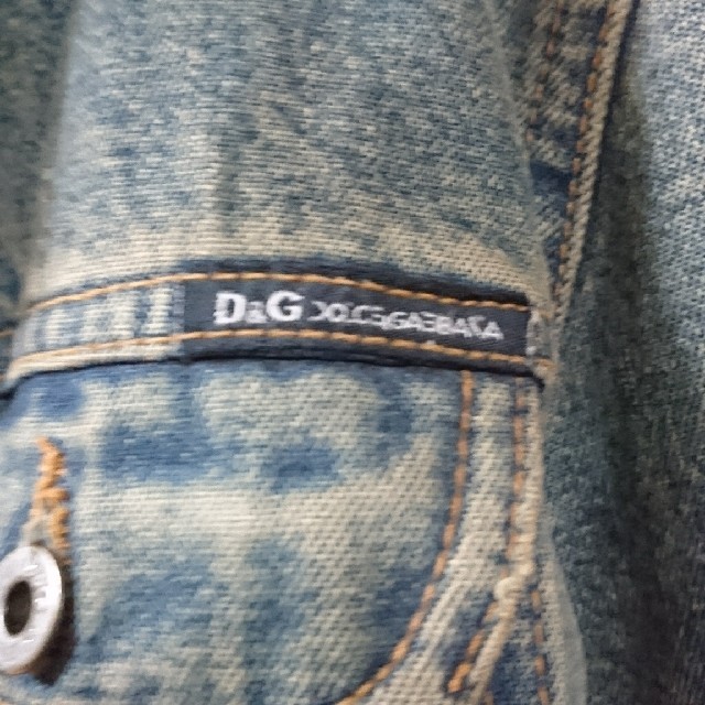 DOLCE&GABBANA(ドルチェアンドガッバーナ)のD&G☆DOLCE＆GABBANA冬用Ｇジャン👕 レディースのジャケット/アウター(Gジャン/デニムジャケット)の商品写真