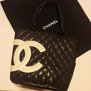 シャネル(CHANEL)のシャネル◆カンボンライン バケツMM バック(ハンドバッグ)