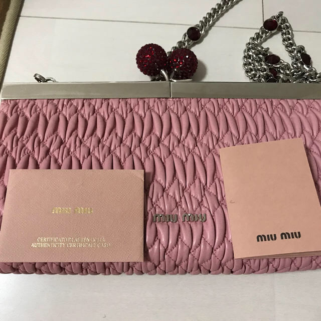 miumiu(ミュウミュウ)のmiumiu bag レディースのバッグ(ショルダーバッグ)の商品写真