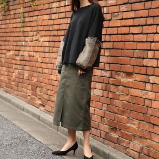 アパートバイローリーズ(apart by lowrys)の大人気☆ 袖ファーニット 黒 アパートバイローリーズ(ニット/セーター)