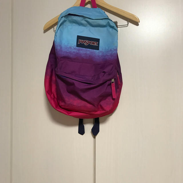 JANSPORT(ジャンスポーツ)のJANSPORT グラデーションリュック レディースのバッグ(リュック/バックパック)の商品写真