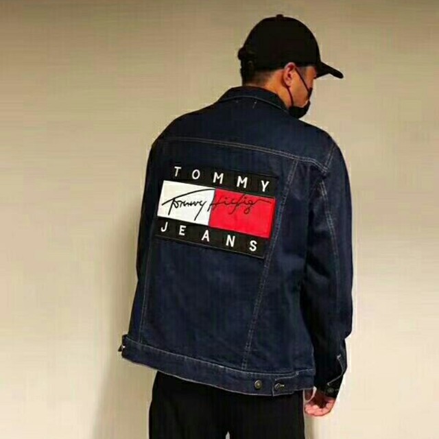 TOMMY HILFIGER(トミーヒルフィガー)のトミーヒルフィガー　デニムジャケット　Gジャン レディースのトップス(パーカー)の商品写真