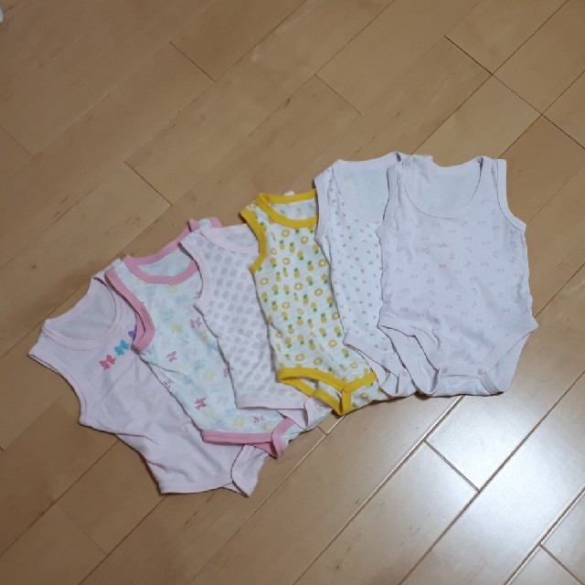 西松屋(ニシマツヤ)のまゆ様専用　ノースリーブ肌着6点set キッズ/ベビー/マタニティのベビー服(~85cm)(肌着/下着)の商品写真