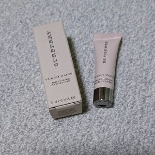 バーバリー(BURBERRY)のバーバリー フレッシュグロウ ルミナスフルイドベース01(サンプル/トライアルキット)