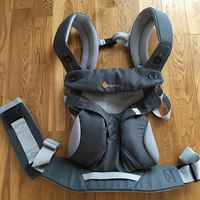 Ergobaby(エルゴベビー)の期間限定お値下げ☆エルゴ 360 キッズ/ベビー/マタニティの外出/移動用品(抱っこひも/おんぶひも)の商品写真