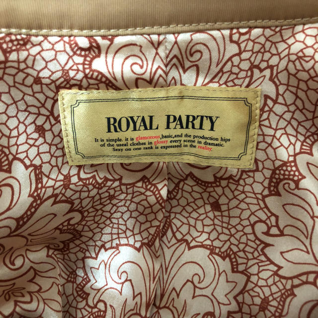 ROYAL PARTY(ロイヤルパーティー)のロイヤルパーティ⭐️トレンチコート レディースのジャケット/アウター(トレンチコート)の商品写真