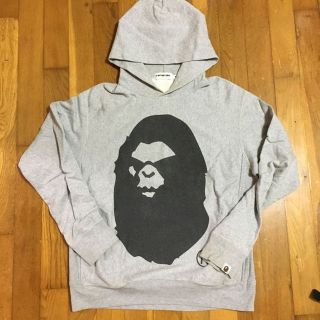 アベイシングエイプ(A BATHING APE)のA BATHING APE パーカー Mサイズ(パーカー)