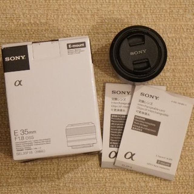 SONY(ソニー)の【超美品】SONY Eマウントレンズ 35mm F1.8 (SEL35F18) スマホ/家電/カメラのカメラ(その他)の商品写真