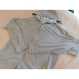 ユニクロ(UNIQLO)のパーカー UNIQLO(パーカー)