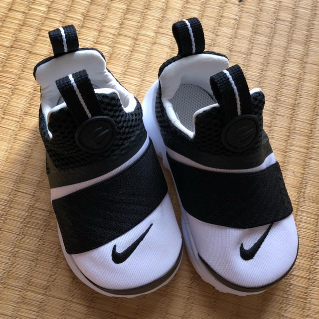 NIKE(ナイキ)のナイキ  ベビー シューズ キッズ/ベビー/マタニティのベビー靴/シューズ(~14cm)(スニーカー)の商品写真