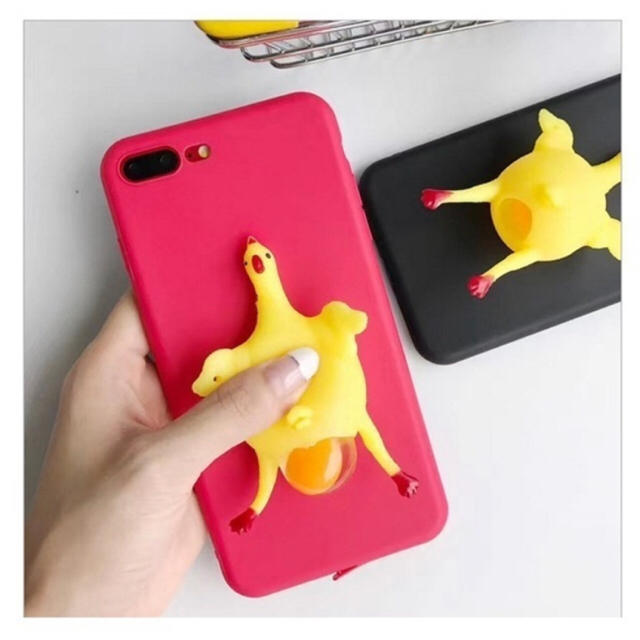 Iphone ケース 3d 飛び出す卵 プニプニ プルプル おもしろいの通販 By チャチャ S Shop ラクマ