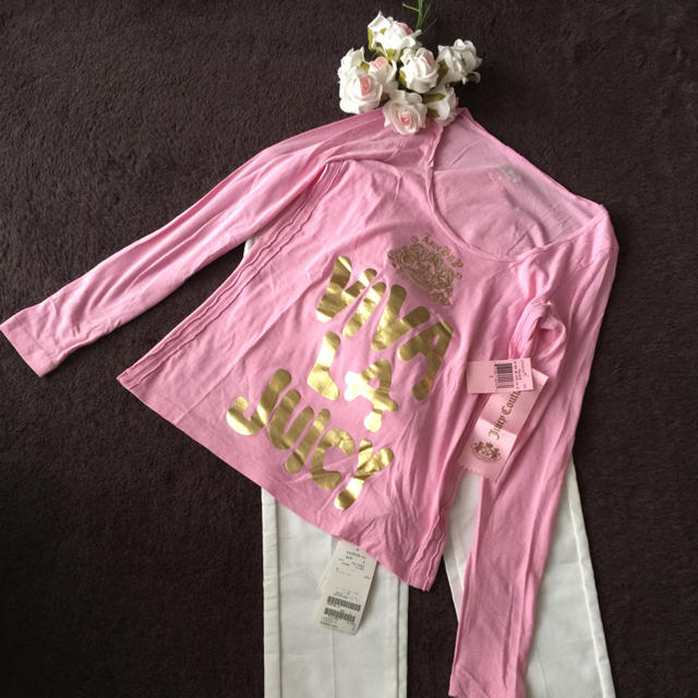 Juicy Couture(ジューシークチュール)の新品タグ付ジューシークチュール長袖Tシャツpink&gold 綺麗め12600円 レディースのトップス(カットソー(長袖/七分))の商品写真