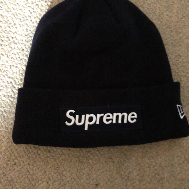 Supreme(シュプリーム)のsupreme シュプリーム ニット帽 ビーニー ネイビー メンズの帽子(ニット帽/ビーニー)の商品写真