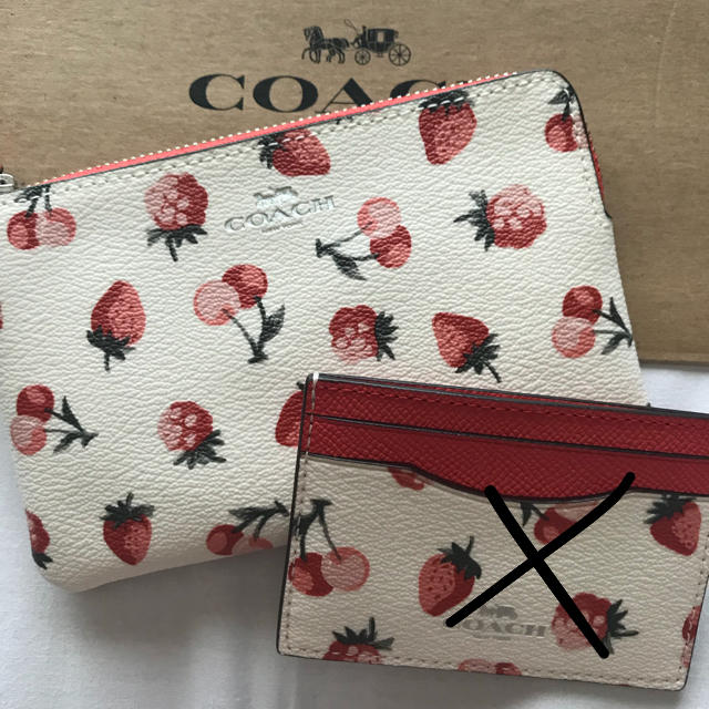 COACH(コーチ)のるんるん様専用ページ コーチ ポーチ レディースのファッション小物(ポーチ)の商品写真