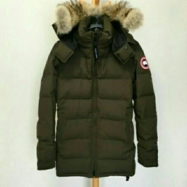 CANADA GOOSE(カナダグース)のカナダグース　ベルビル　Sサイズ レディースのジャケット/アウター(ダウンジャケット)の商品写真