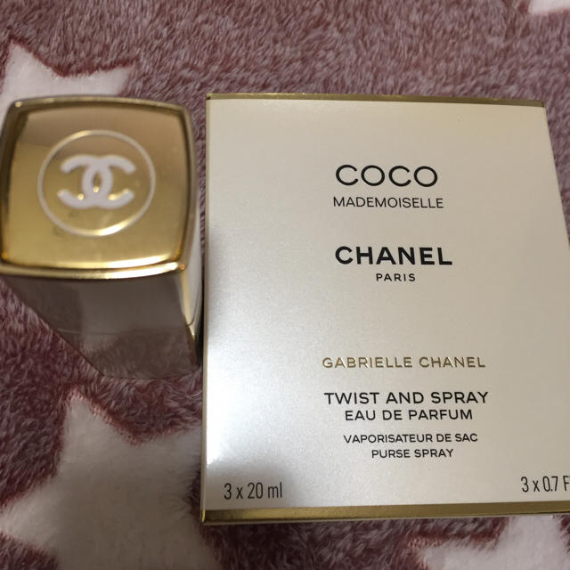 CHANEL(シャネル)のCHANEL ココ マドモアゼル  ツィスト&スプレイ コスメ/美容の香水(香水(女性用))の商品写真