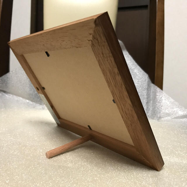 【新品未使用】木製 フォトフレーム エンタメ/ホビーのアート用品(写真額縁)の商品写真