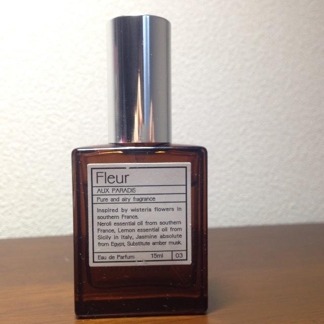 AUX PARADIS(オゥパラディ)のフルール fleur 15ml コスメ/美容の香水(ユニセックス)の商品写真