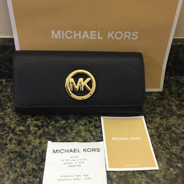 【新品正規店購入】MICHAEL KORS マイケルコース 長財布 ブラックスナップ内部様式