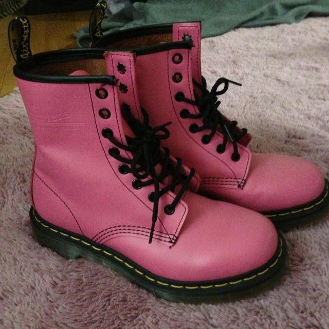 Dr Martens 8ホールピンクマーチンの通販 By Aimai ドクターマーチンならラクマ