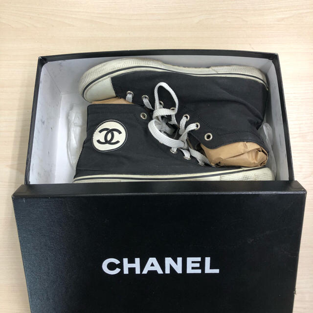 CHANEL(シャネル)のシャネル スニーカー レディースの靴/シューズ(スニーカー)の商品写真