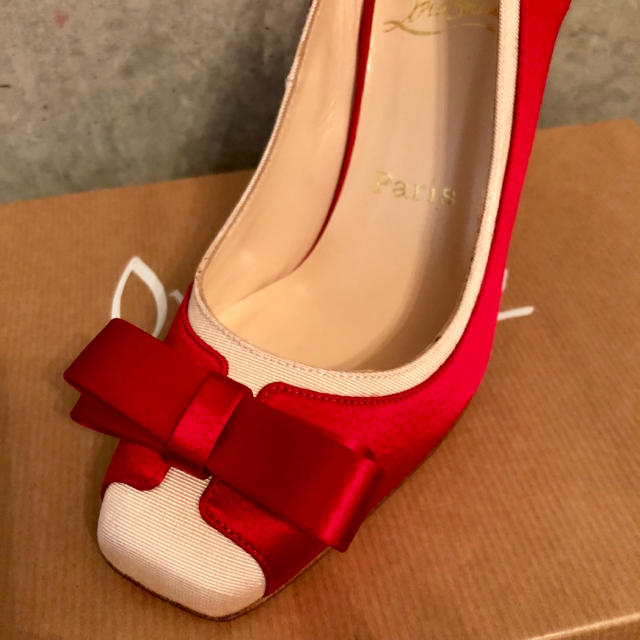 Christian Louboutin ルブタン パンプス 37 未使用 Christian Louboutin ルブタン パンプス 37 未使用