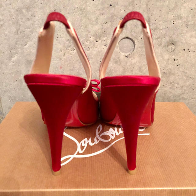 Christian Louboutin ルブタン パンプス 37 未使用 Christian Louboutin ルブタン パンプス 37 未使用