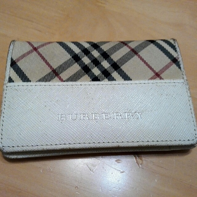 BURBERRY(バーバリー)のBurberry　定期ケース レディースのファッション小物(名刺入れ/定期入れ)の商品写真