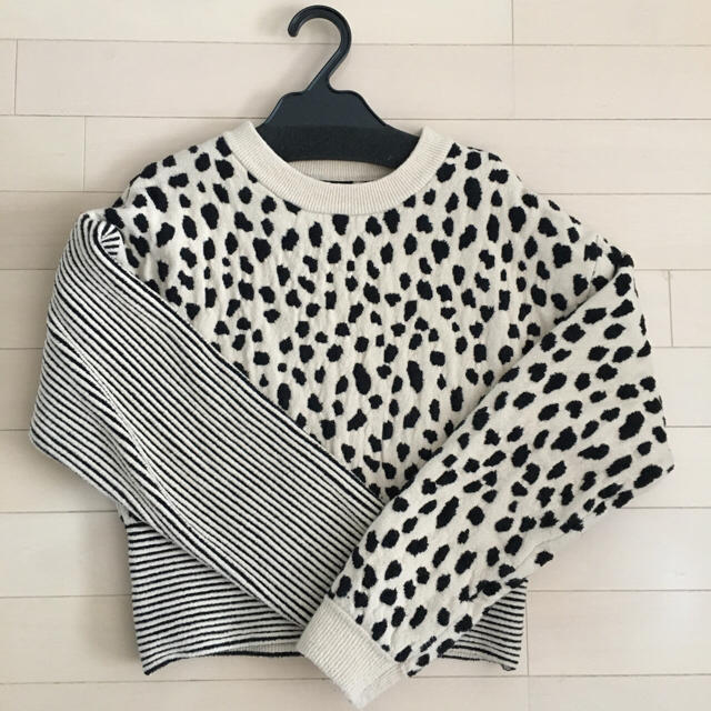 Ameri VINTAGE(アメリヴィンテージ)の♦︎Ameri VINTAGE♦︎MINI DALMATIAN KNIT レディースのトップス(ニット/セーター)の商品写真