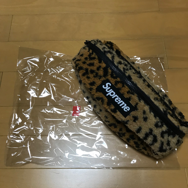Supreme(シュプリーム)のSupreme - Leopard Fleece Waist Bag バッグ メンズのバッグ(ウエストポーチ)の商品写真