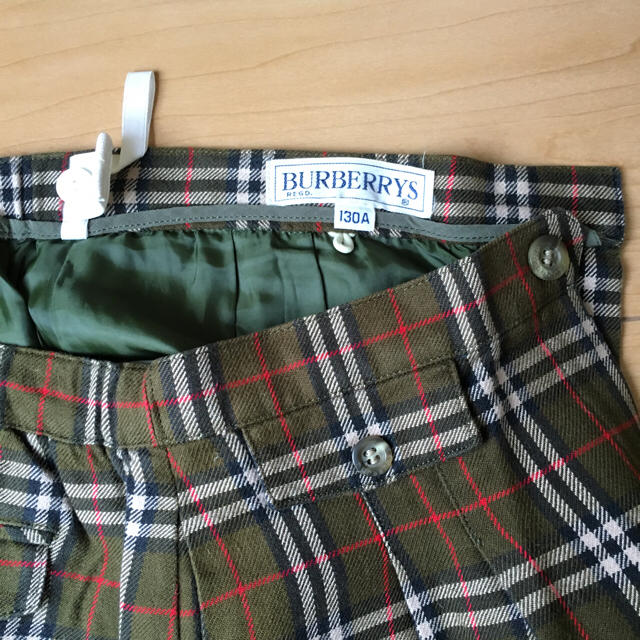 BURBERRY(バーバリー)のBurberryキュロットスカート130センチ キッズ/ベビー/マタニティのキッズ服女の子用(90cm~)(スカート)の商品写真