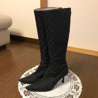 グッチ(Gucci)のGUCCI     訳ありひざ丈ロゴ入りブーツ（24.5cm）(ブーツ)