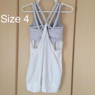 ルルレモン(lululemon)のNouveau limits tank 4(ヨガ)