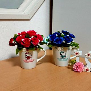 スヌーピー(SNOOPY)のスヌーピーマグカップ＊造花アレンジ2客セット＊結婚式受付やインテリアにも♪(ウェルカムボード)