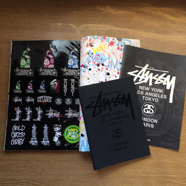 STUSSY - STUSSY MOOK & LOOK BOOK SET ステューシー 本 セット STUSSY - STUSSY MOOK & LOOK BOOK SET ステューシー 本 セット