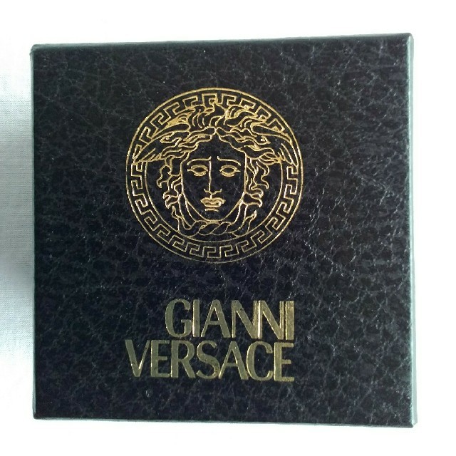 GIANNI VERSACE　ヴェルサーチのブローチ　一点物　新品 3