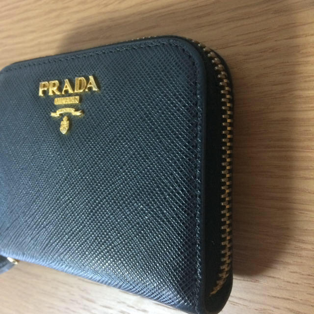 PRADA(プラダ)のプラダのコインケース レディースのファッション小物(コインケース)の商品写真