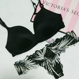 ヴィクトリアズシークレット(Victoria's Secret)の【32C/XS】Lasenzaヴィクシー ノンワイヤーブラセット(ブラ&ショーツセット)