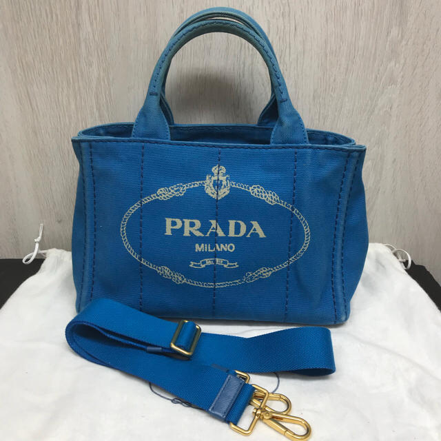 PRADA(プラダ)の専用  プラダ カナパ トートバッグ 水色 2way レディースのバッグ(トートバッグ)の商品写真