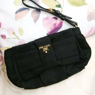 プラダ(PRADA)の※ムームー様専用。PRADA リボン ポーチ(その他)