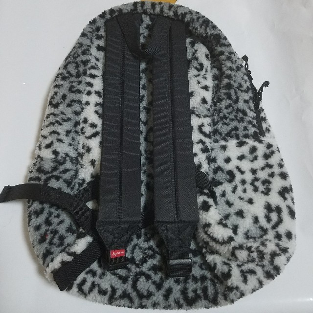 Supreme(シュプリーム)のめるしー♪様専用　Leopard Fleece Bagpack  メンズのバッグ(バッグパック/リュック)の商品写真