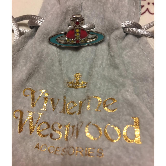 Vivienne Westwood(ヴィヴィアンウエストウッド)のヴィヴィアン ピアス 片耳 レディースのアクセサリー(ピアス)の商品写真