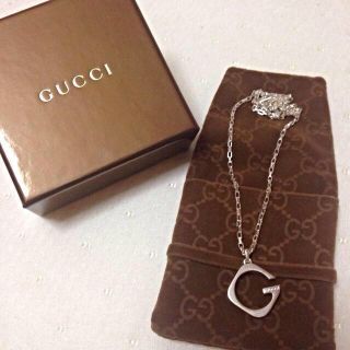 グッチ(Gucci)の彼氏さんへのプレゼントや自分へのご褒美に(ネックレス)