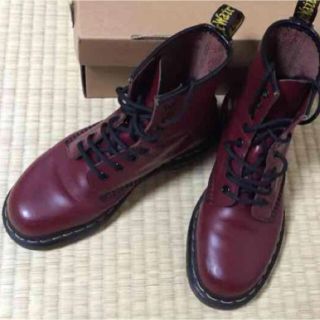 ドクターマーチン(Dr.Martens)のドクターマーチン UK4 ジュエティビームスボーイ 三戸なつめ やすだちひろ(ブーツ)