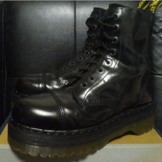 ドクターマーチン(Dr.Martens)の【専用】Dr.Martens クレイジーボム UK8 厚底 8ホール 黒(ブーツ)