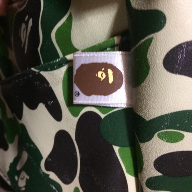 A BATHING APE(アベイシングエイプ)のエイプ肩掛けバック メンズのバッグ(ボディーバッグ)の商品写真