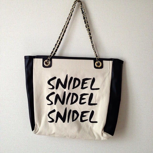 SNIDEL(スナイデル)のSNIDEL チェーンバッグ♪ レディースのバッグ(ハンドバッグ)の商品写真