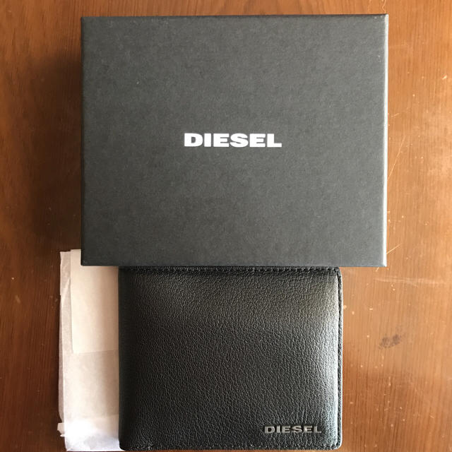 DIESEL(ディーゼル)の【新品】DISEL 折財布 ＊送料込み メンズのファッション小物(折り財布)の商品写真