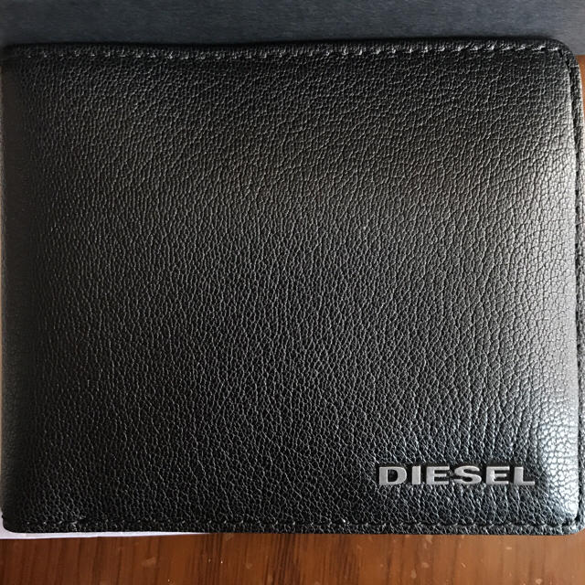 DIESEL(ディーゼル)の【新品】DISEL 折財布 ＊送料込み メンズのファッション小物(折り財布)の商品写真